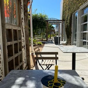 Meet your Posher, Duong